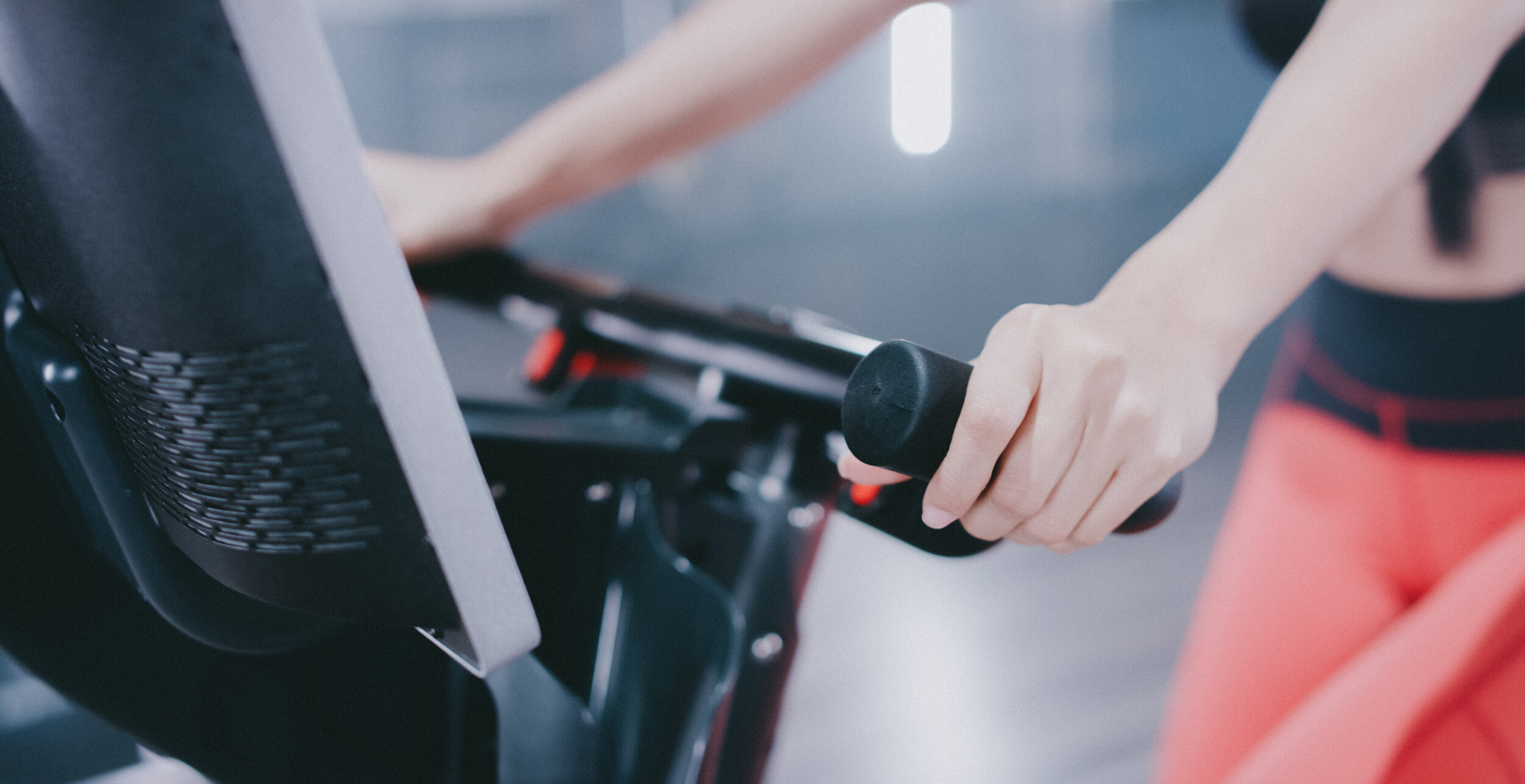 Handlebars that TurnControl your own path. The state of the art handlebars on your Expresso Bike turn left and right, driving your workout experience and making each ride unique.
